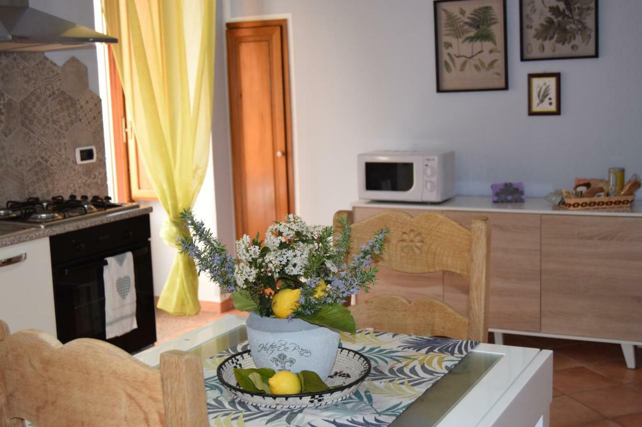 Domunua Holiday House Cefalù Exterior foto